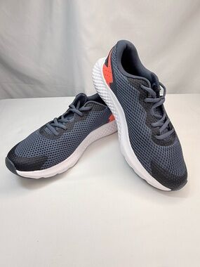 Under Armour Charged Rogue Men’s Size 8 Grey Mesh Running Shoes w/ Coral Accent